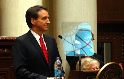 pawlenty_sots_feb_11.jpg